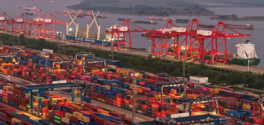 Global supply chain logistics